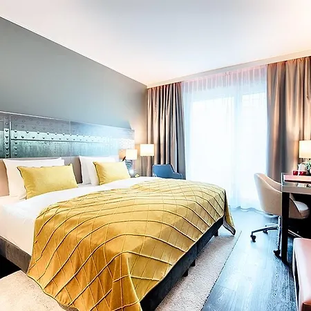Leonardo Hotel 4*